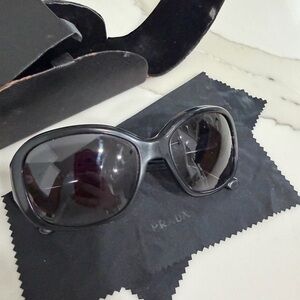 Prada Sunglass Model: SPR31N 58-16 1AB-5W1 135 3P Made in Italy Polarized W Case